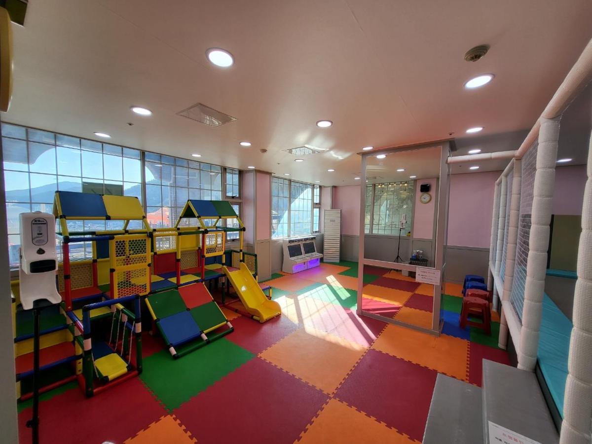 Home Fourest Resort Geoje Extérieur photo