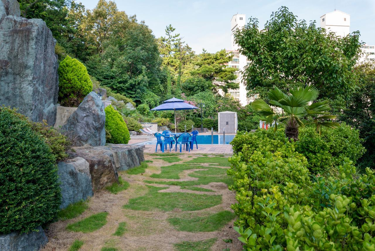 Home Fourest Resort Geoje Extérieur photo