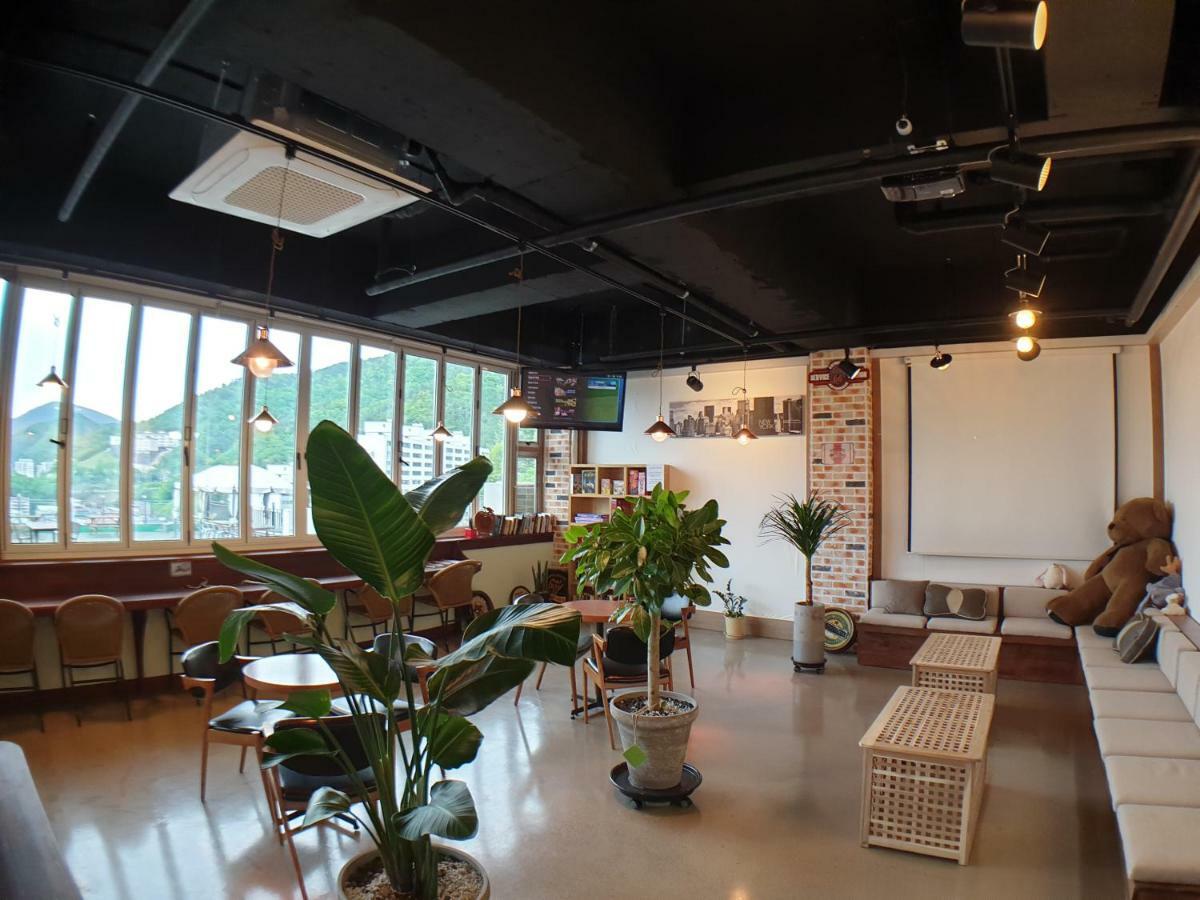 Home Fourest Resort Geoje Extérieur photo